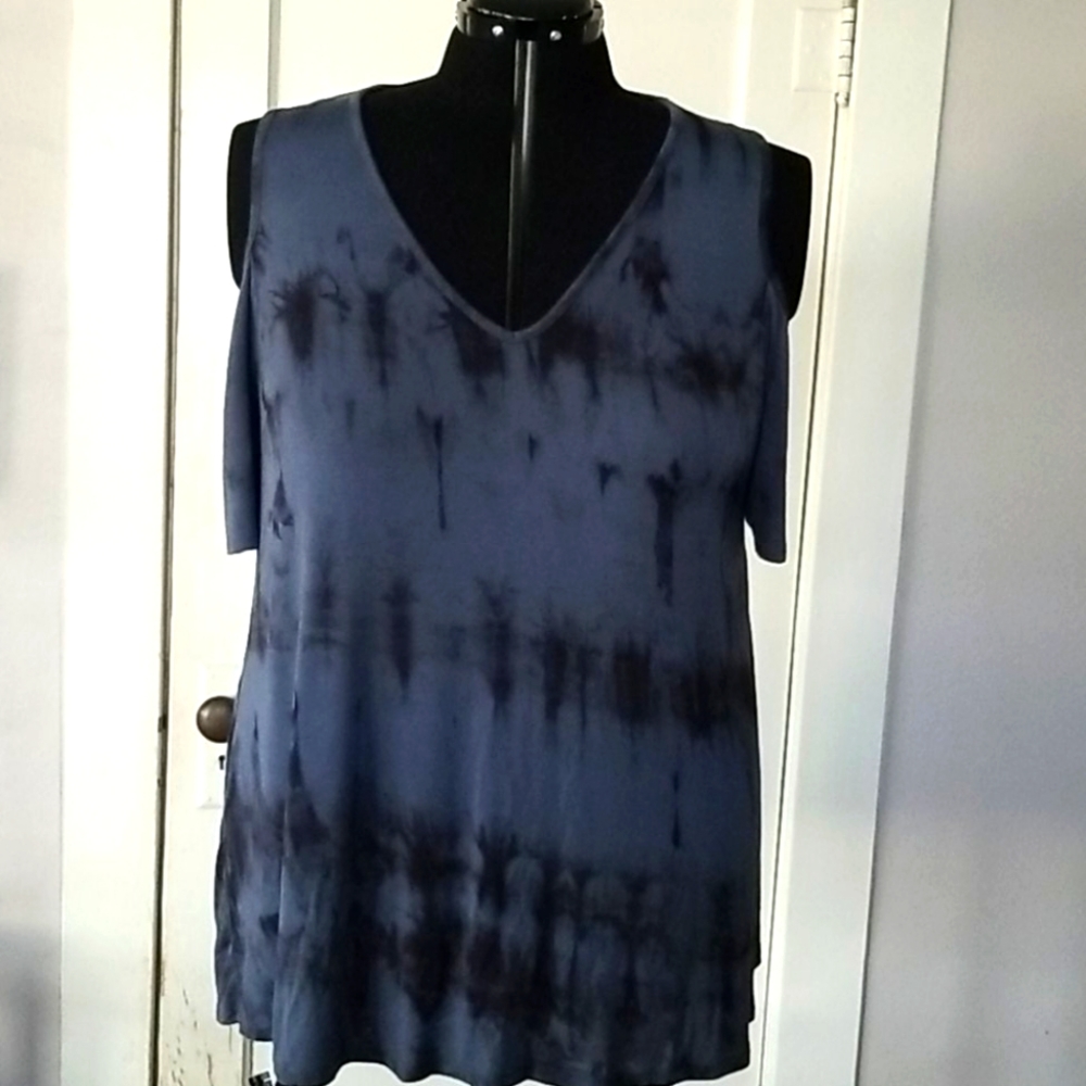 Torrid Blue/Black Cold Shoulder Tie Dye Top Sz 3
